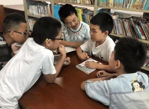 上课传纸条吃瓜娱乐,揭秘学生们的“吃瓜”娱乐时光